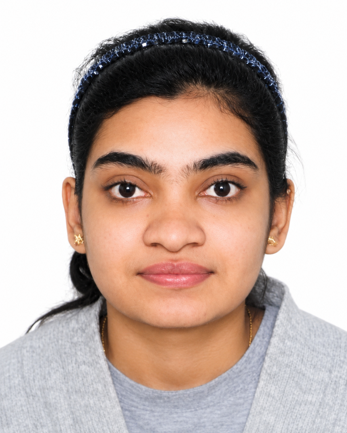 Praharshitha SUNDARAMOORTHY wanted for Fraud & Outstanding Debt (£750)